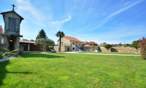 GALIHOST - Casa con enorme jardín en Cambados